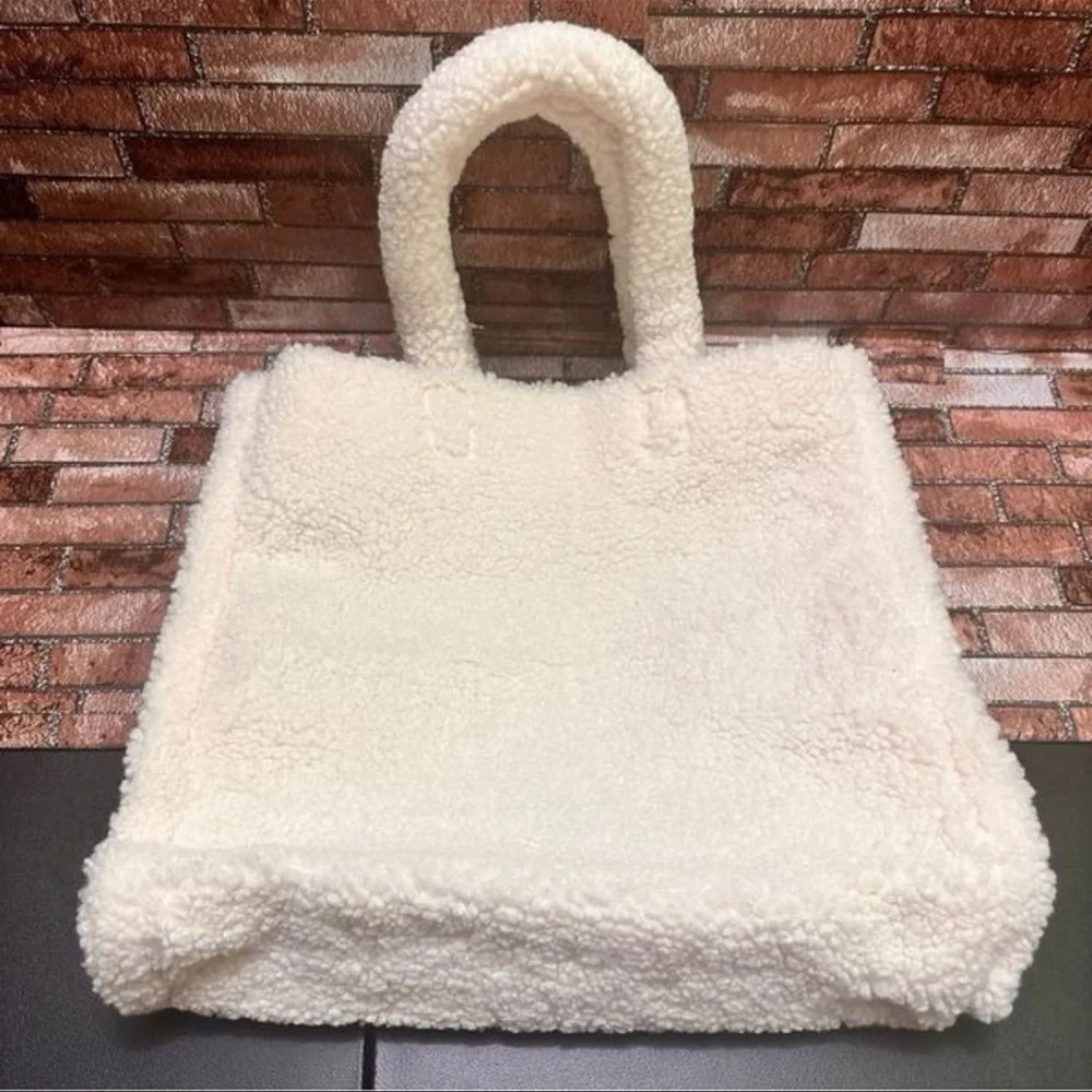 Victoria's Secret  Ivory VS Sherpa Plush Cream Tote Bag - Picture 10 of 11